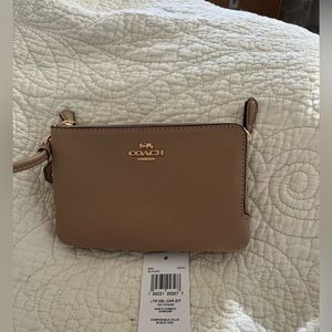 Coach NWT Double Corner Zip Wallet/Wristlet Taupe
